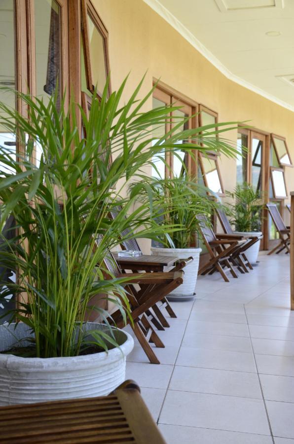 Riverview Inn Malalane Bagian luar foto