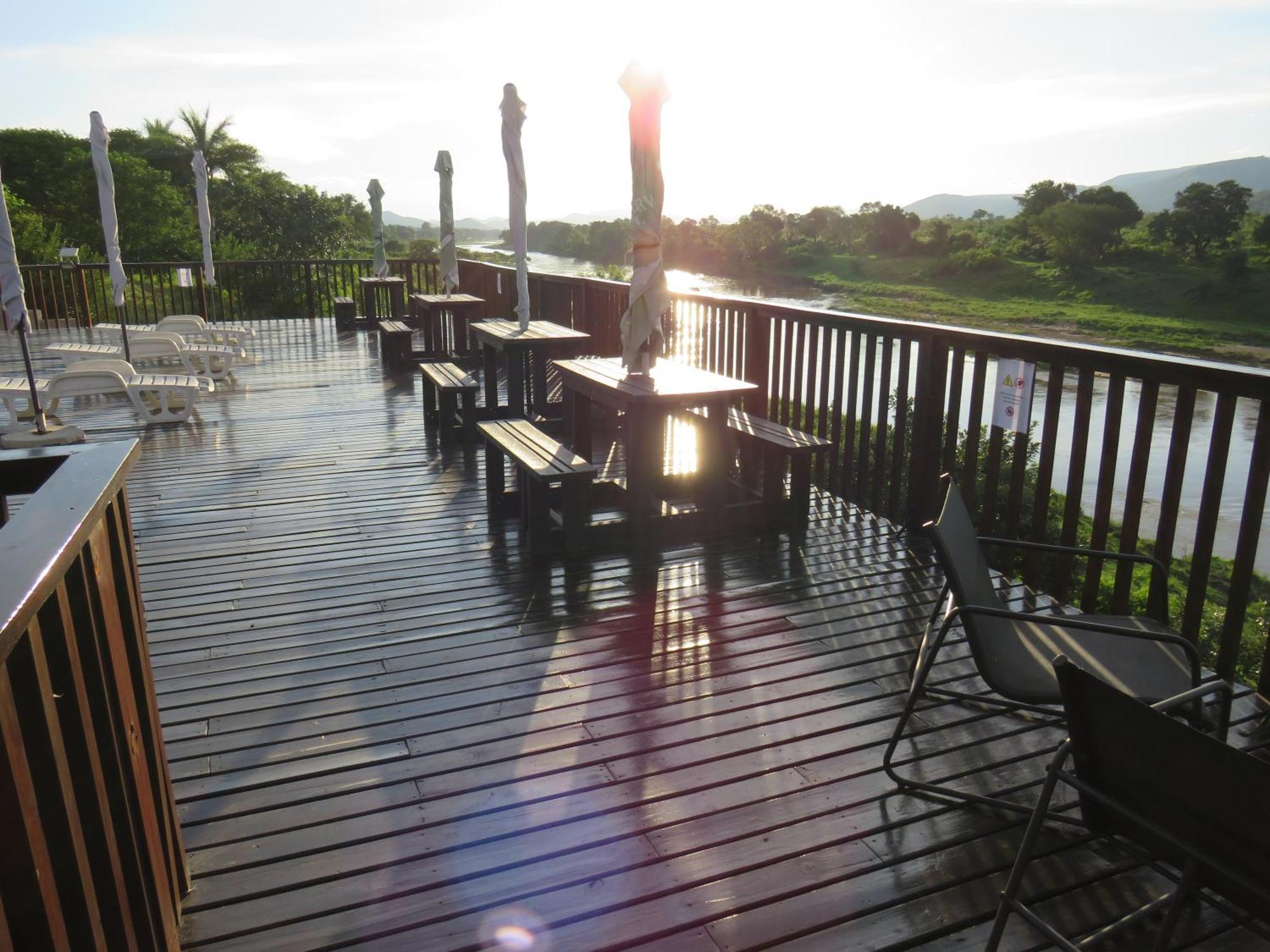 Riverview Inn Malalane Bagian luar foto